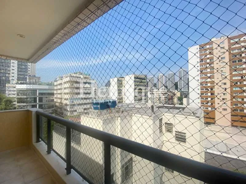 Furnished 1-bedroom apartment with 24-hour concierge — photo 10