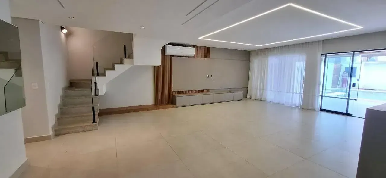 360 m² house with 4 bedrooms and open-plan kitchen — photo 7