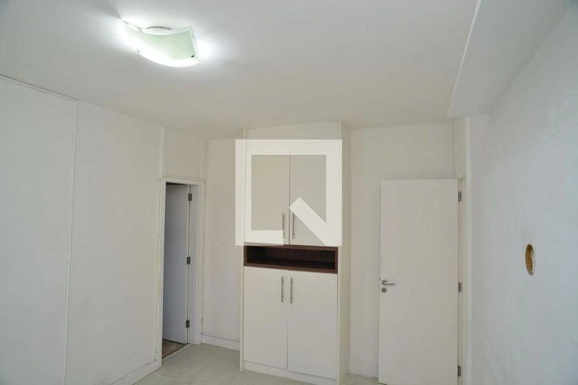 Apartamento de 430 m² com 4 quartos e 4 vagas — photo 26