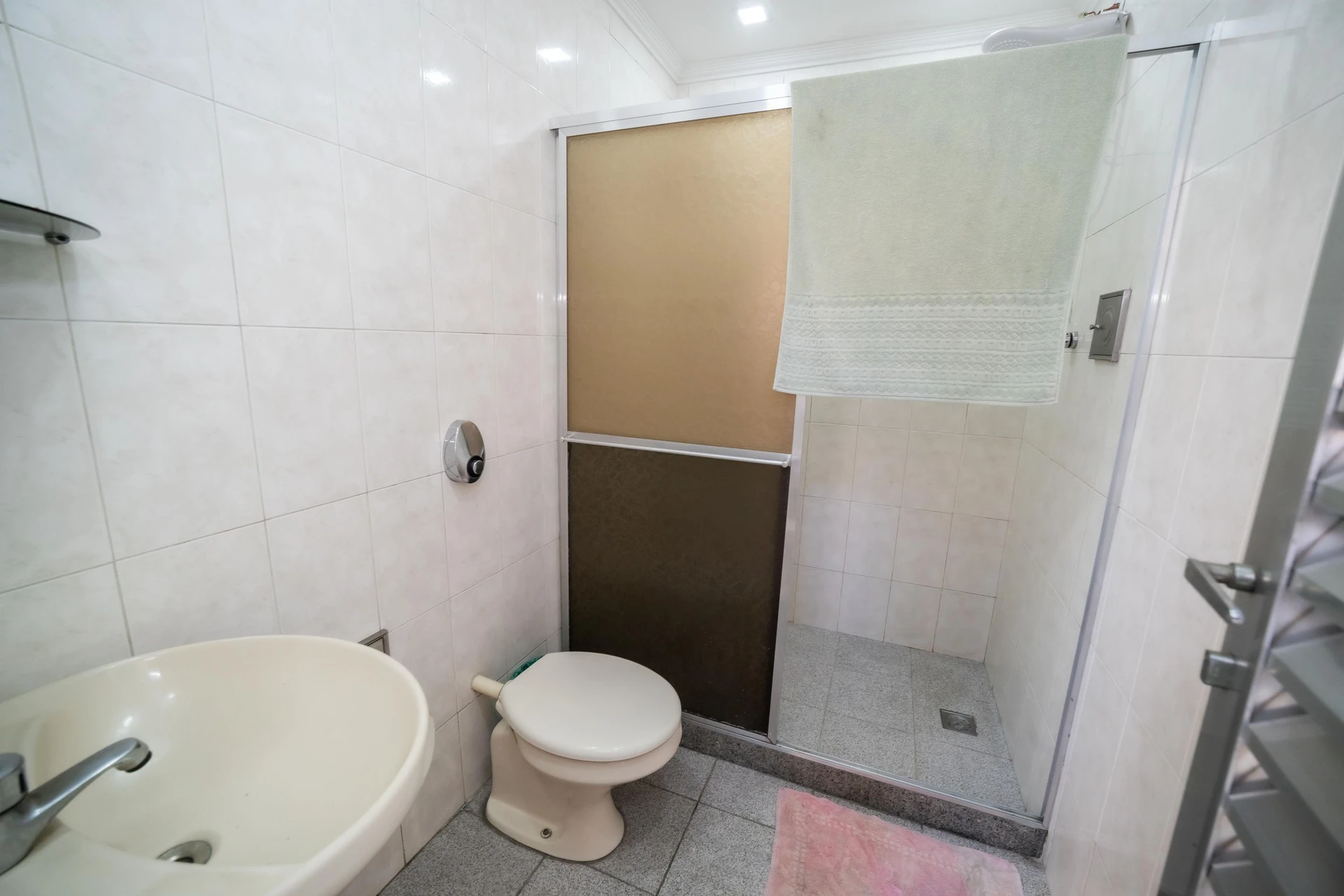 Furnished house, 449 m², with a jacuzzi — photo 99