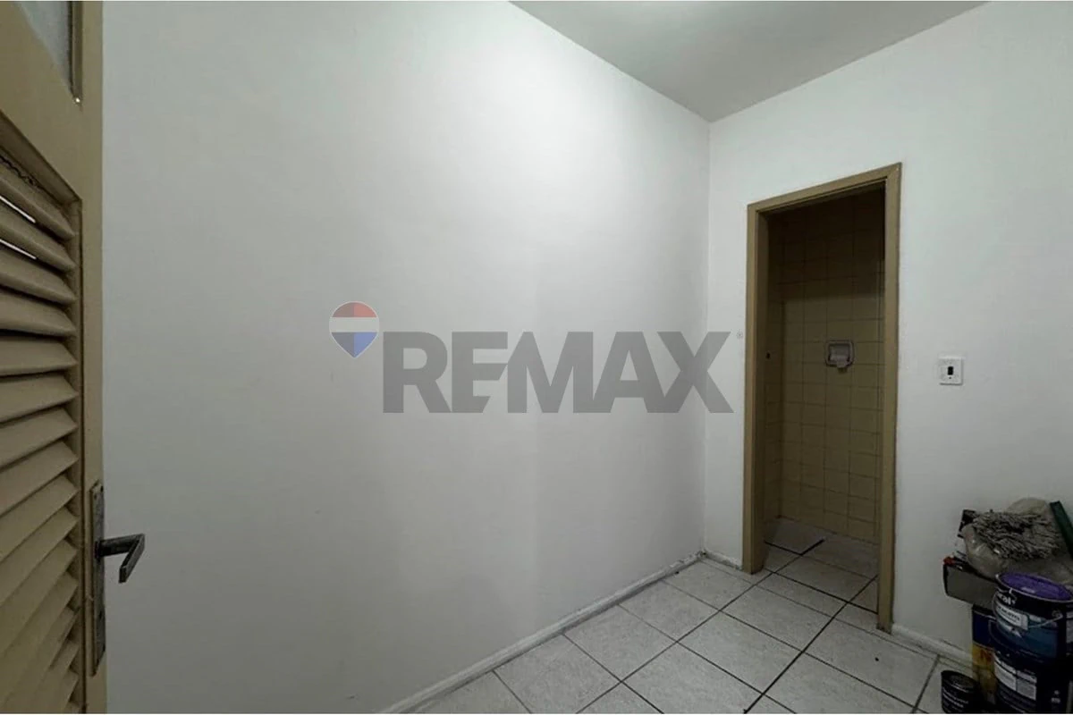 Apartment, 65 m², with wood or laminate floors — photo 29
