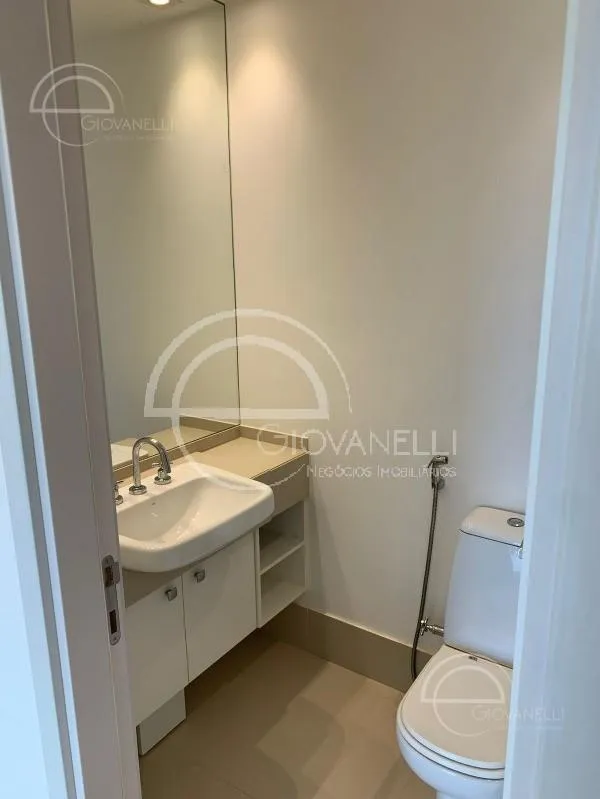 Water view in a 3-bedroom apartment, 151 m² — photo 11
