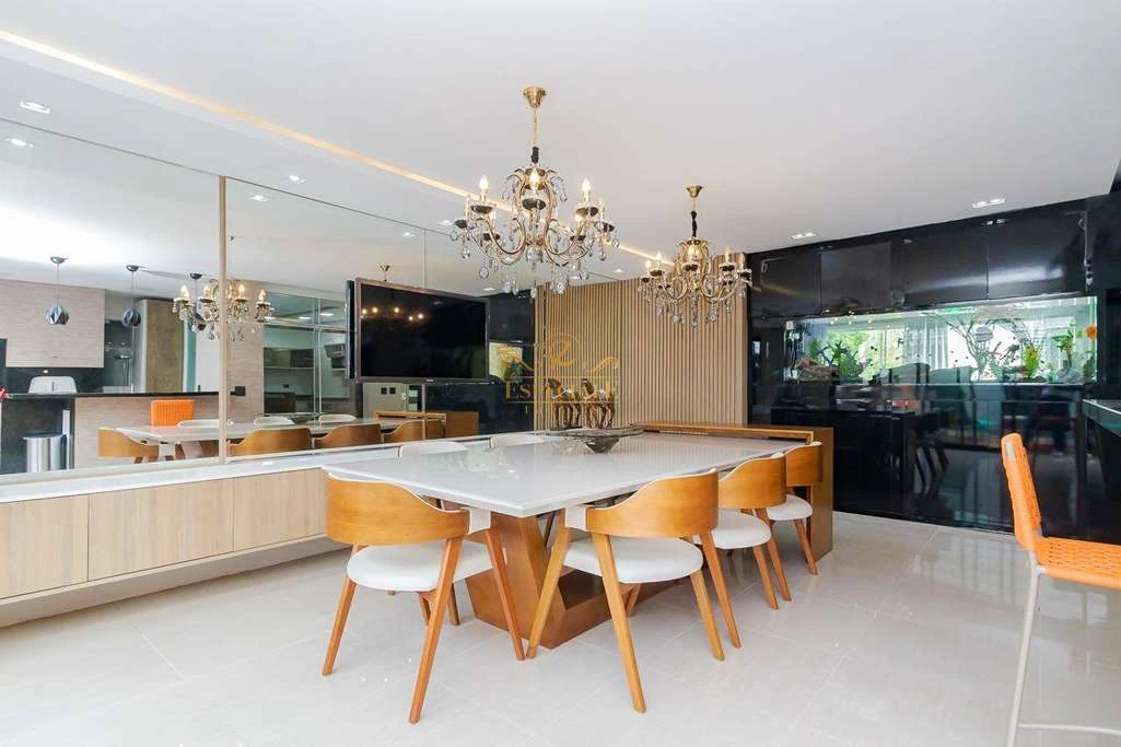Condo house with 4 en-suite bedrooms and 5 parking — photo 3