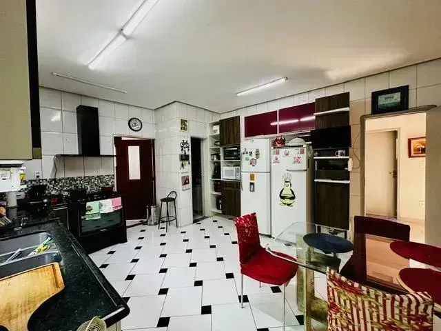 Furnished house with 4 bedrooms and gas kitchen — photo 7