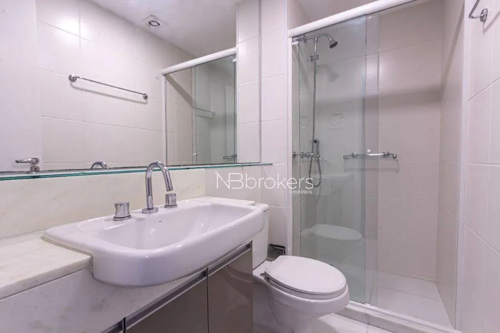 2-bedroom apartment with suite, balcony and private BBQ — photo 28