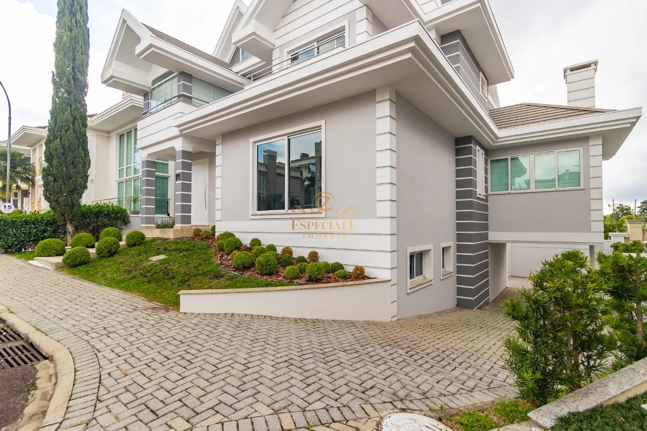 Gated-condo house with 4 en-suite bedrooms and 492 m² — photo 2