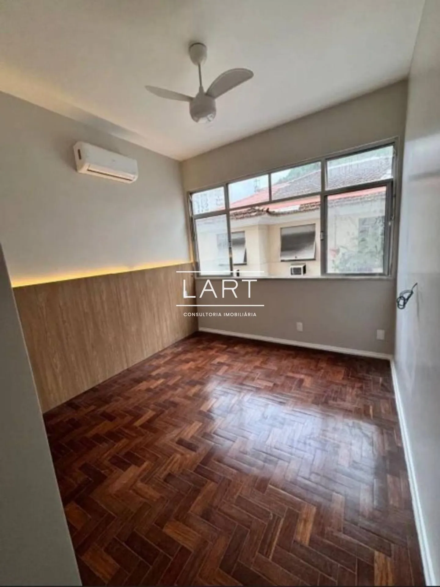 Apartment, 70 m², with wood or laminate floors — photo 20