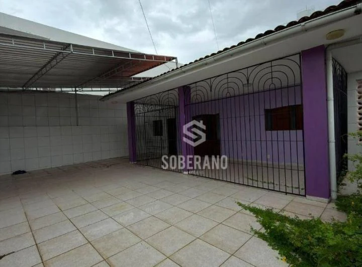 House with 3 bedrooms and a separate kitchen, 240 m² — photo 3