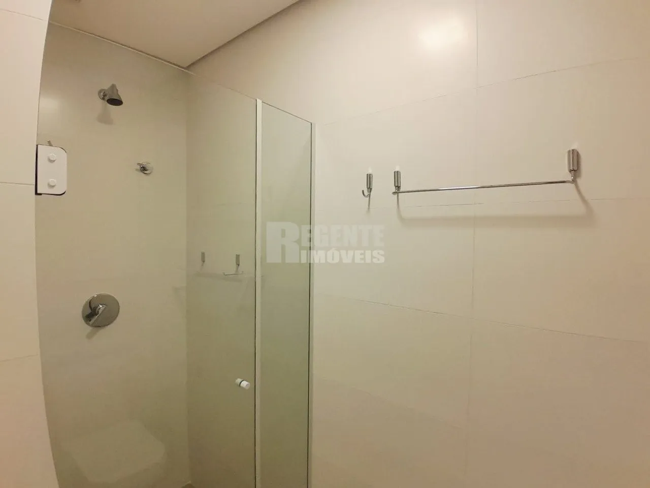 Меблированная студия 20 м² с кухней открытой планировки — photo 29