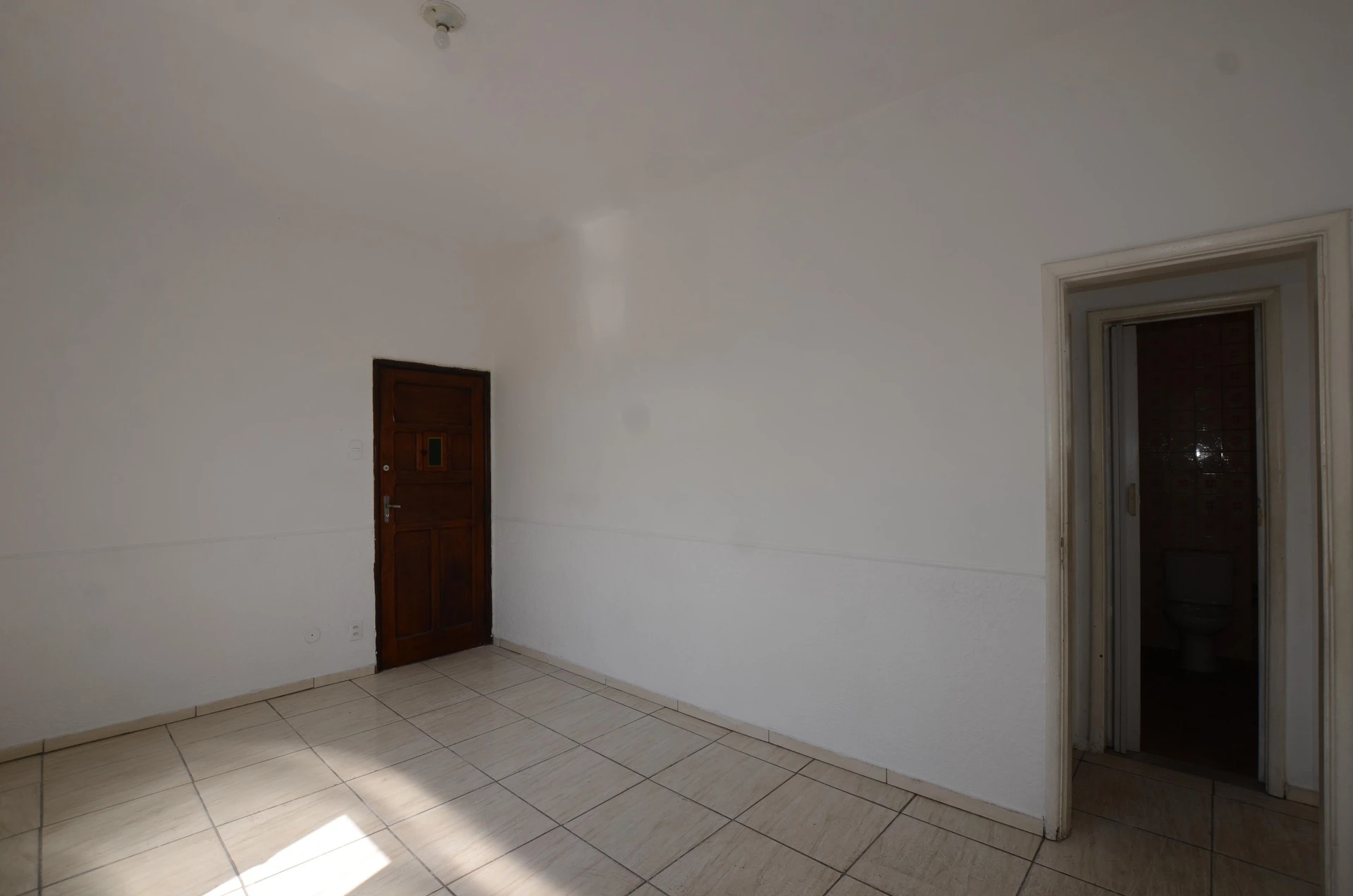 Unfurnished rental apartment with 2 bedrooms — photo 21