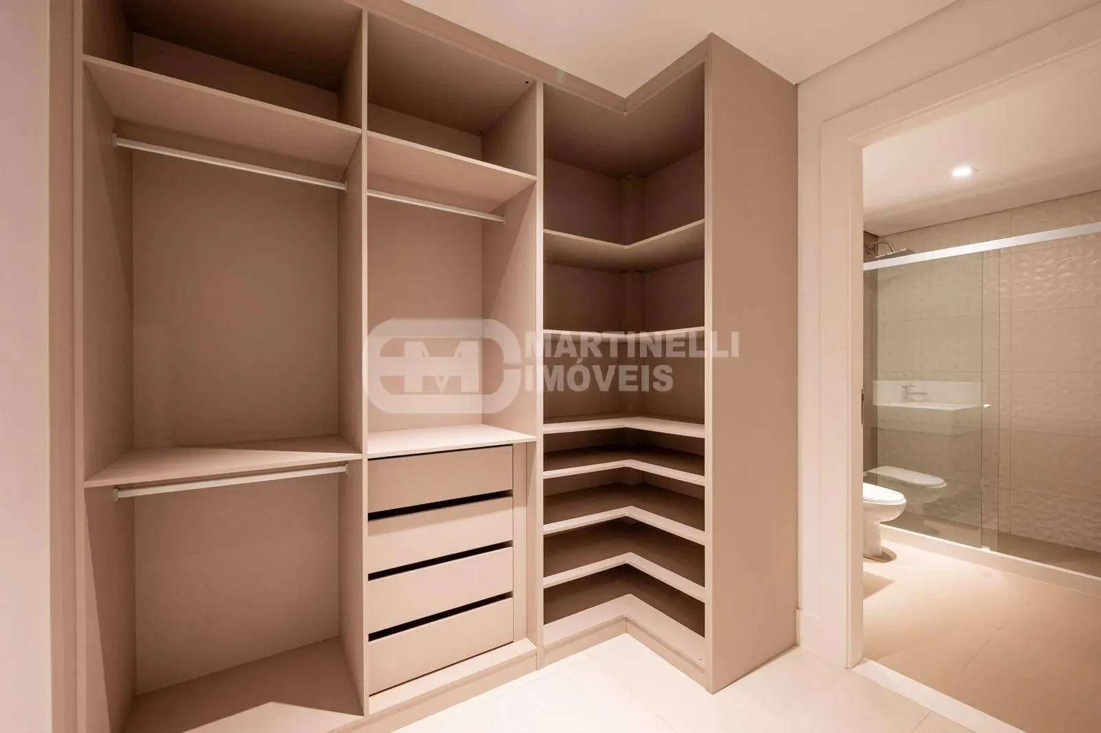 Furnished house with 5 bedrooms and 6 bathrooms — photo 5