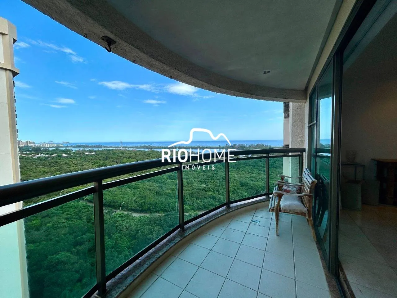 4-bedroom apartment with a water view in Rio de Janeiro — photo 5