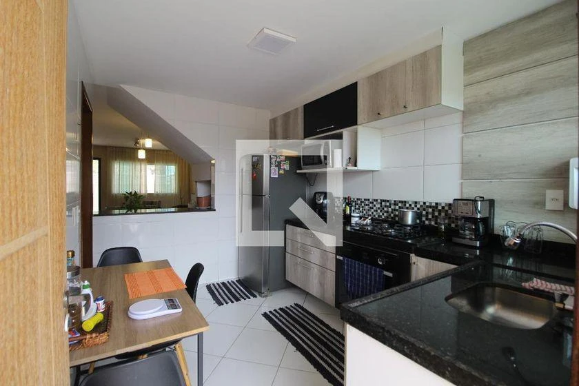 200 m² apartment with 3 en-suite bedrooms and balcony — photo 6