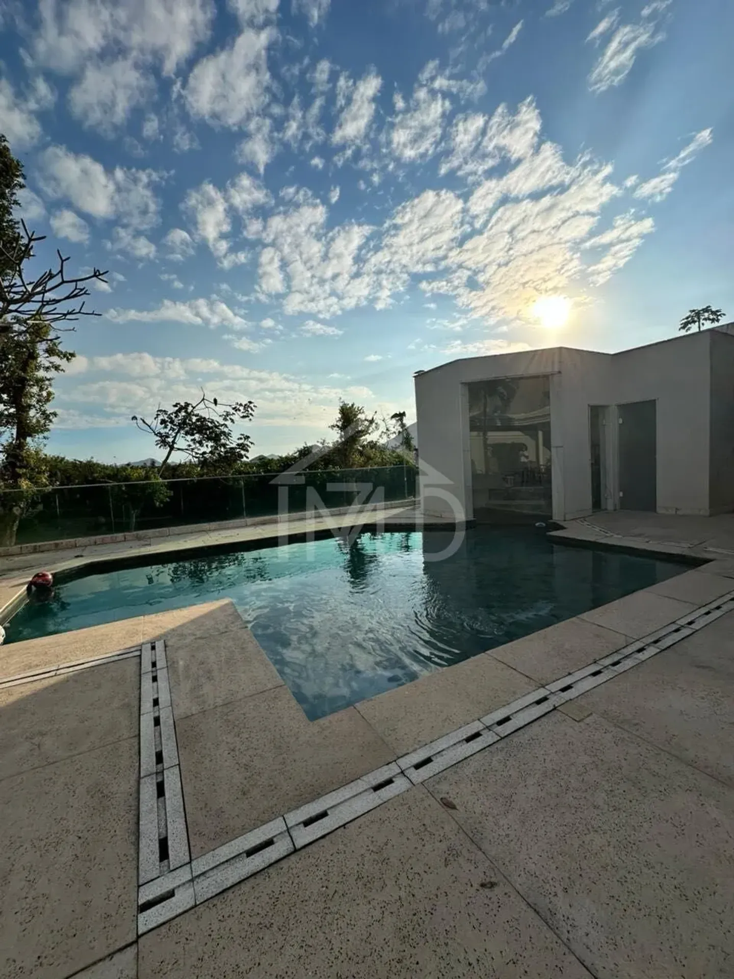 House with 4 suites, open-plan kitchen, 650 m² — photo 16