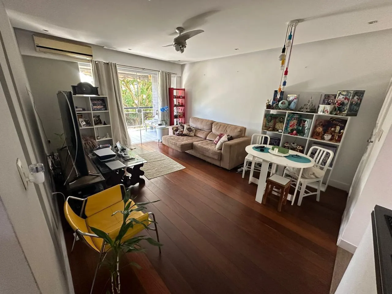 Furnished 3-bedroom apartment with enclosed balcony — photo 6