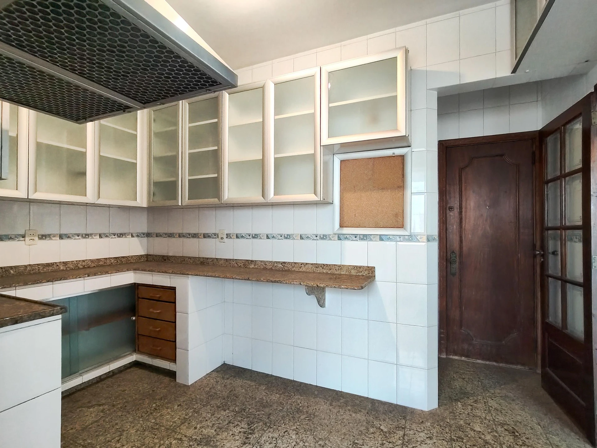 Apartamento com 3 quartos e varanda com churrasqueira — photo 2