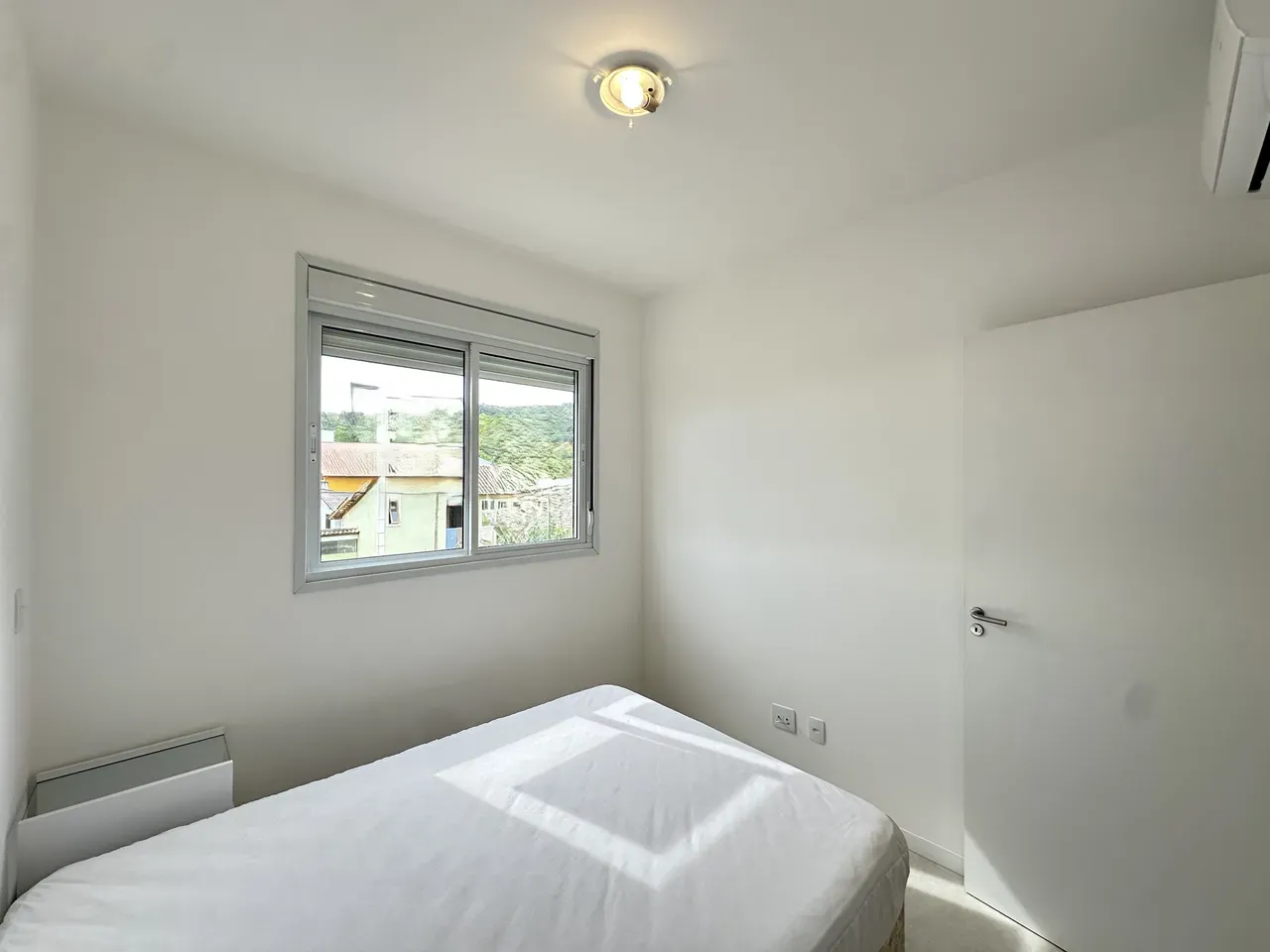Apartment on the 2nd floor with a mountain view — photo 18
