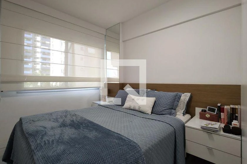 3-bedroom apartment with a walk-in closet — photo 21