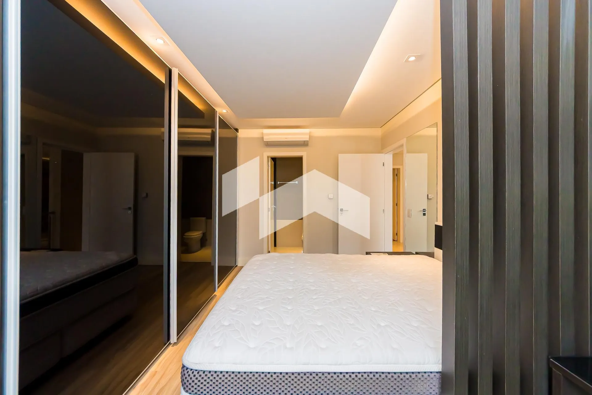 Unfurnished house with 4 en-suite bedrooms and 7 baths — photo 27