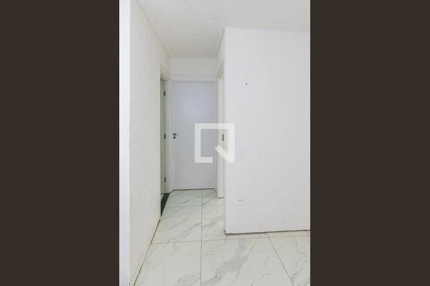 2-bedroom apartment in a building with a gym — photo 24