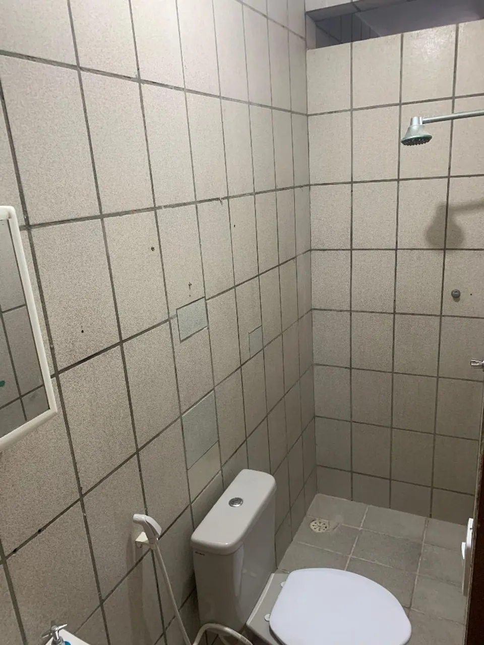 Top portion of a house, unfurnished, 2-bedroom home — photo 12
