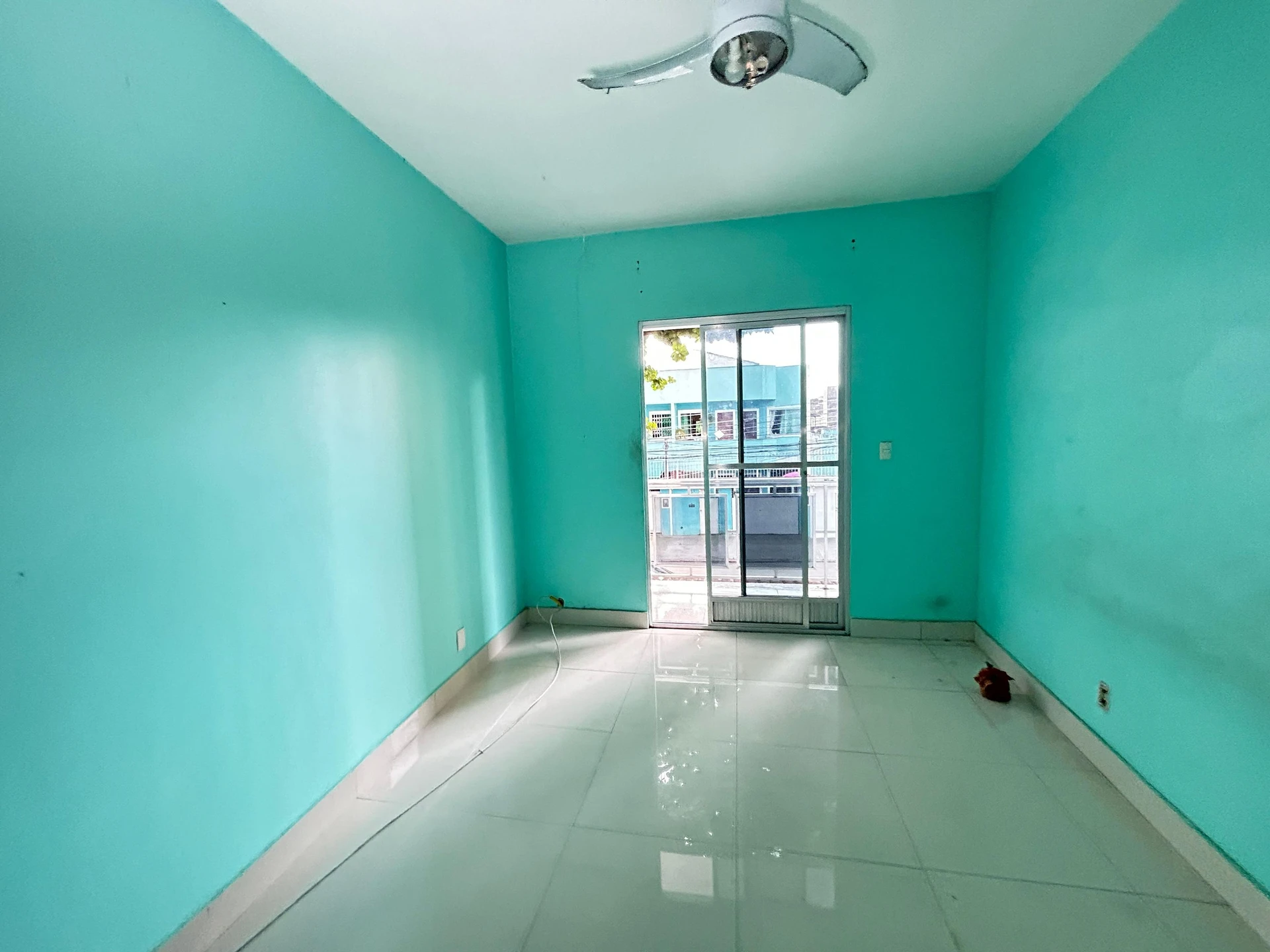 House, 300 m², with a walk-in closet — photo 4