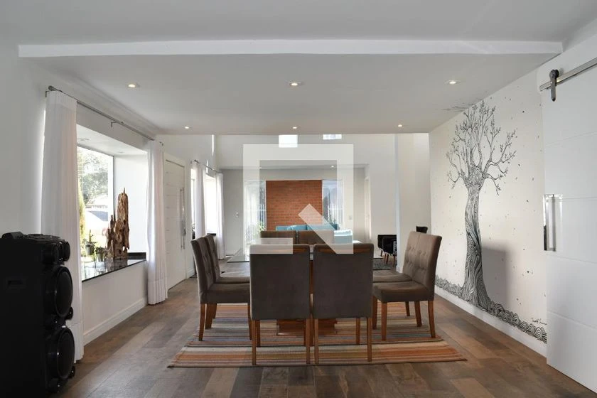 Casa com 4 quartos, 2 suítes, jardim e varanda — photo 9
