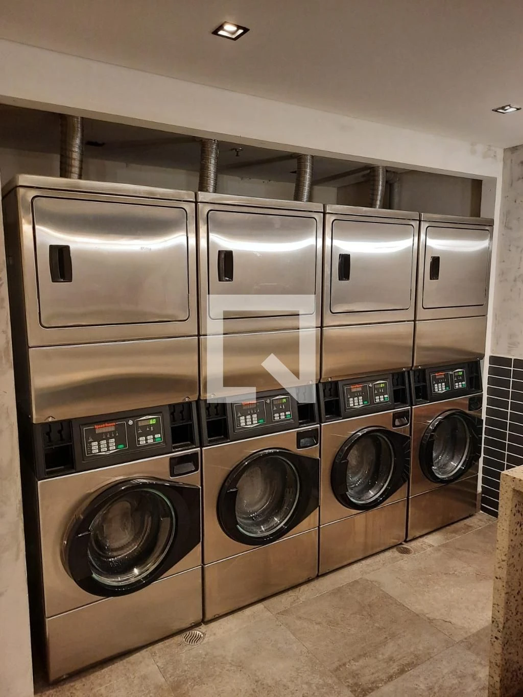 2-bedroom apartment with a separate gas kitchen — photo 37