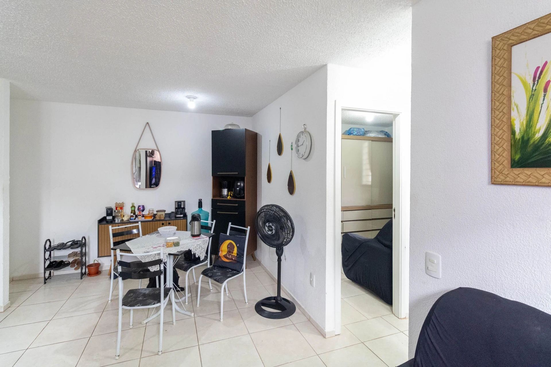Apartamento mobiliado com 2 quartos e 1 banheiro — photo 7