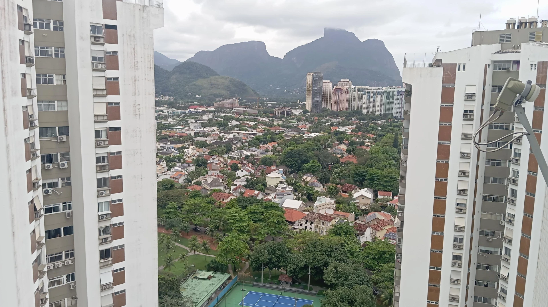 3-bedroom apartment with a jacuzzi in Rio de Janeiro — photo 3
