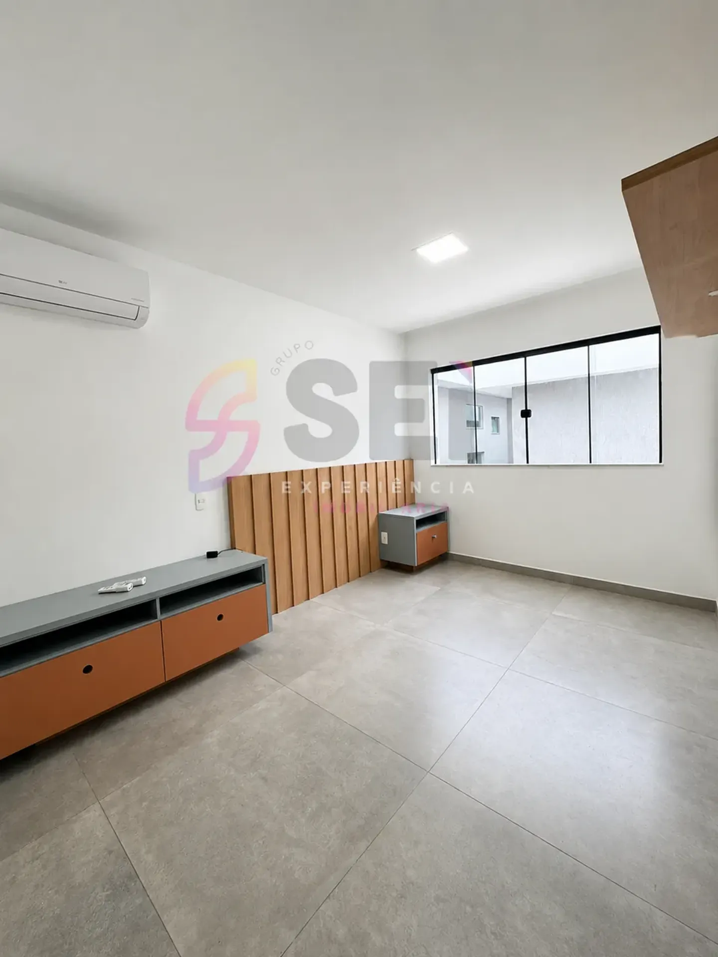 512 m² house with 5 bedrooms and open-plan kitchen — photo 29