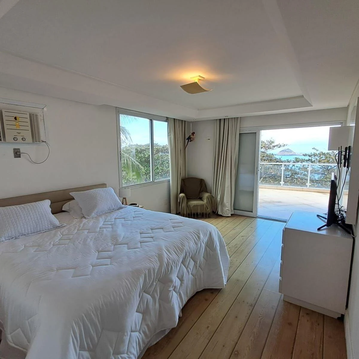 Furnished 4-bedroom house with 1450 m² and 4 parking — photo 41
