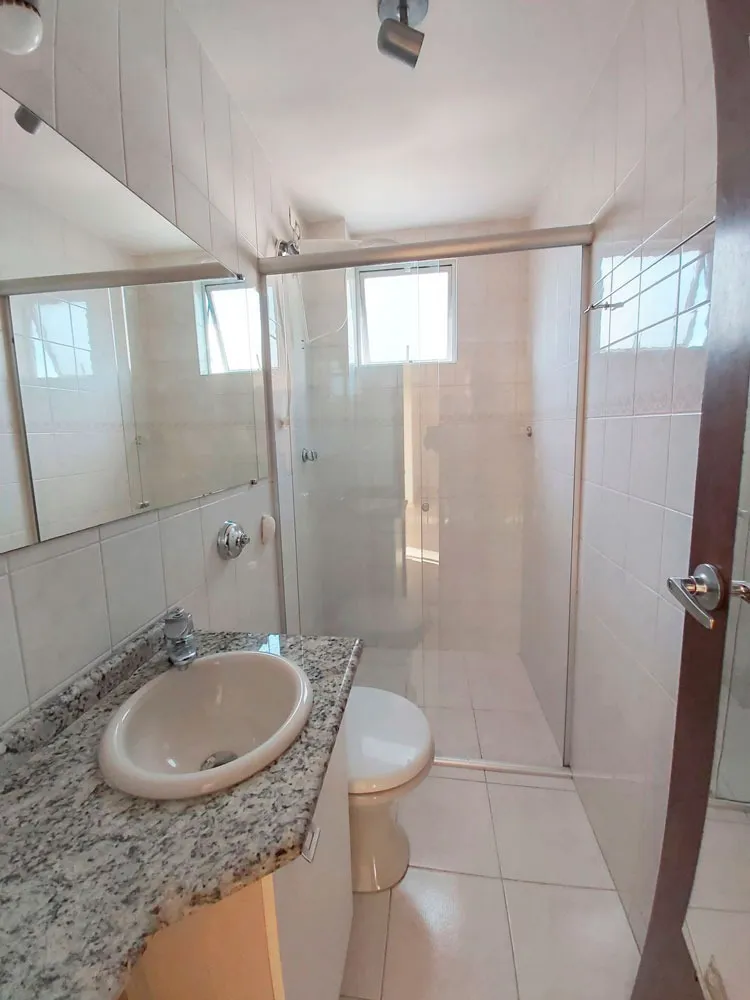 2-bedroom apartment, 1 with its own bathroom, 73 m² — photo 4