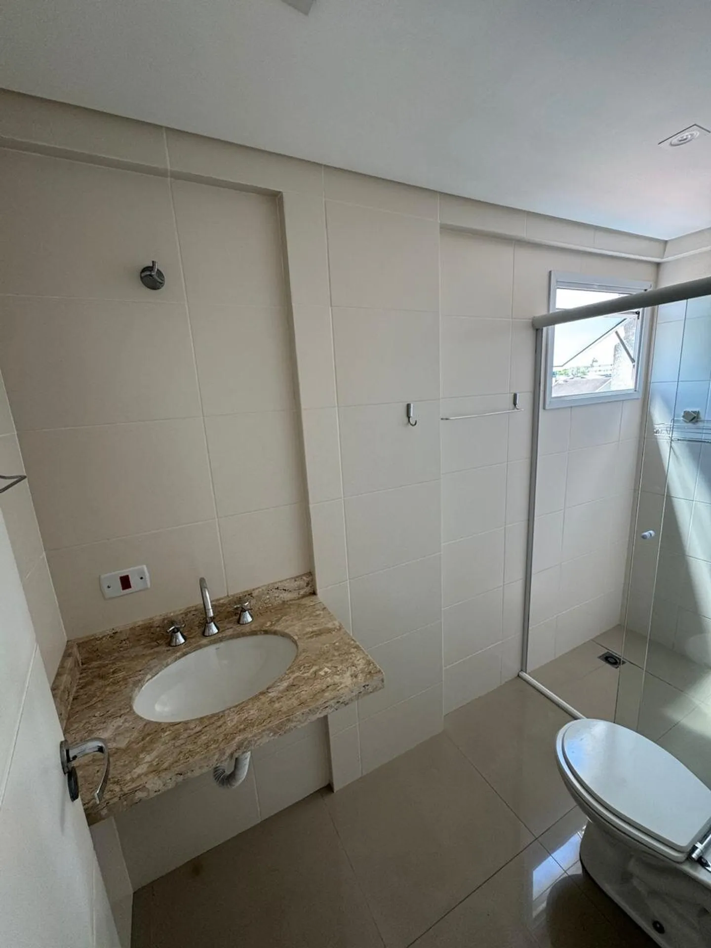 2-bedroom apartment, 1 with its own bathroom, 77 m² — photo 9