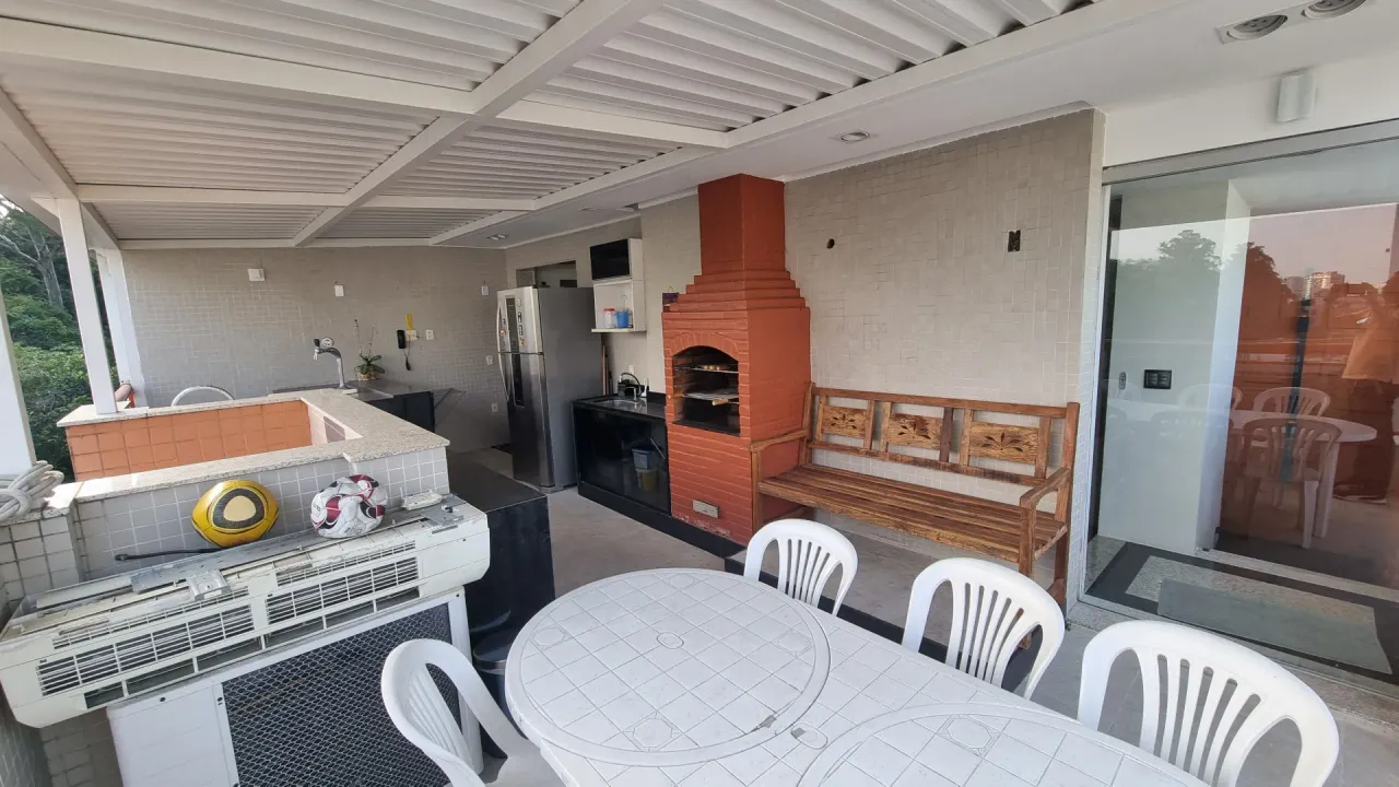 Duplex penthouse apartment with enclosed balcony and 3 bedrooms — photo 19