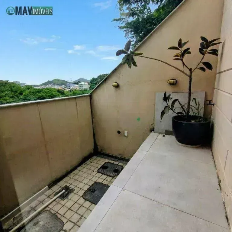 3-bedroom apartment with a closed kitchen 184 m² — photo 31