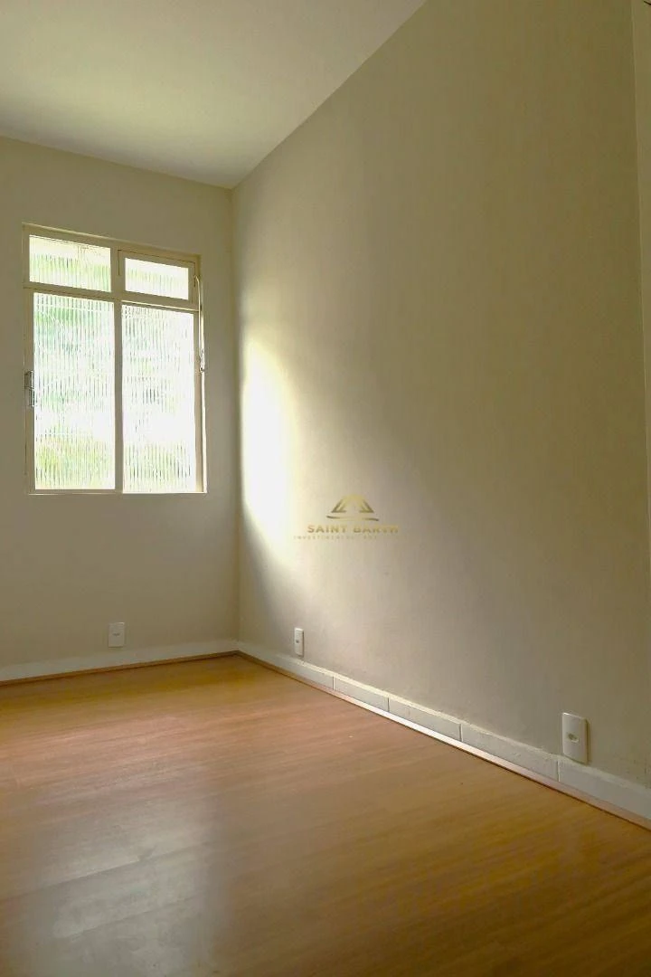 Дом без мебели: 3 спальни, 4 ванные, участок 432 м² — photo 16