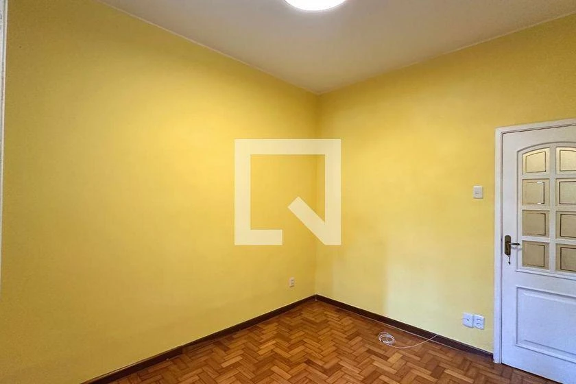 Apartment, 69 m², with wood or laminate floors — photo 33