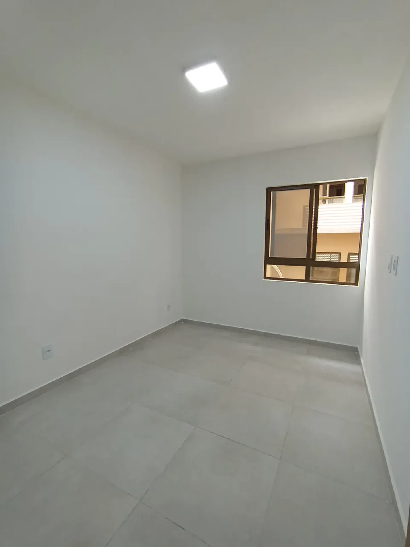 2-bedroom apartment with a suite and a balcony on the 1st floor — photo 2