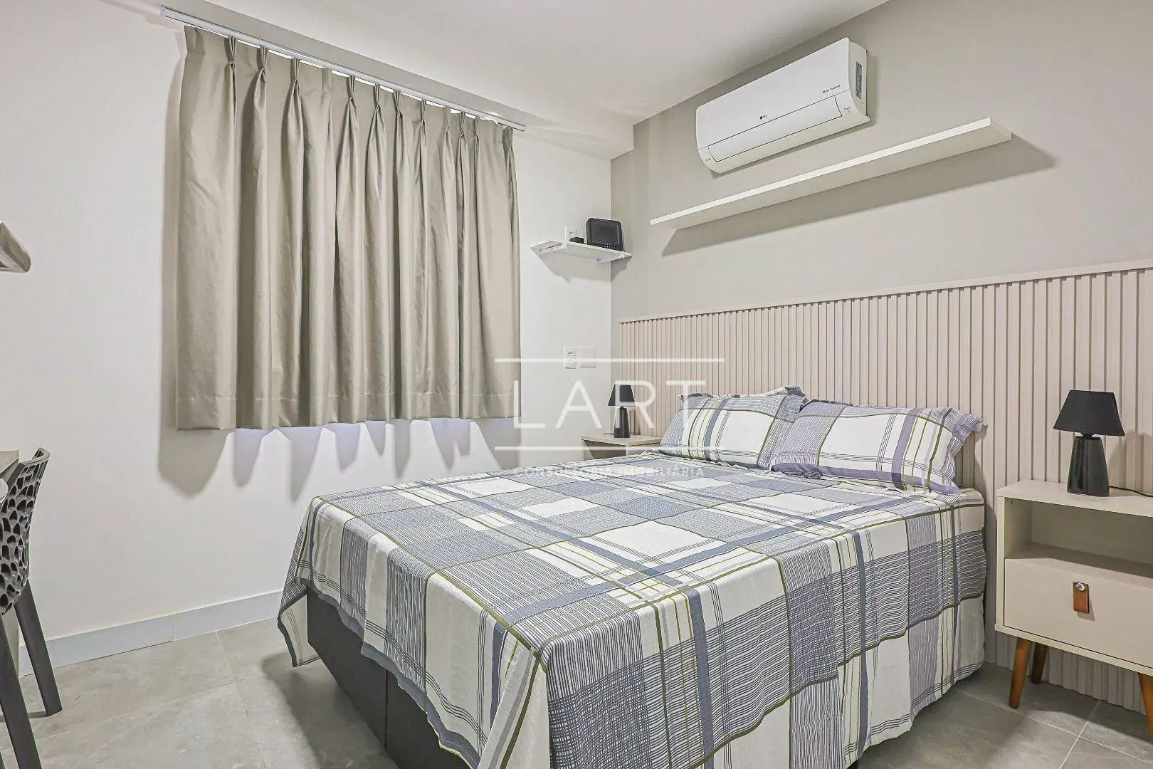 Furnished 100 m² apartment on the 5th floor with 1 parking — photo 3