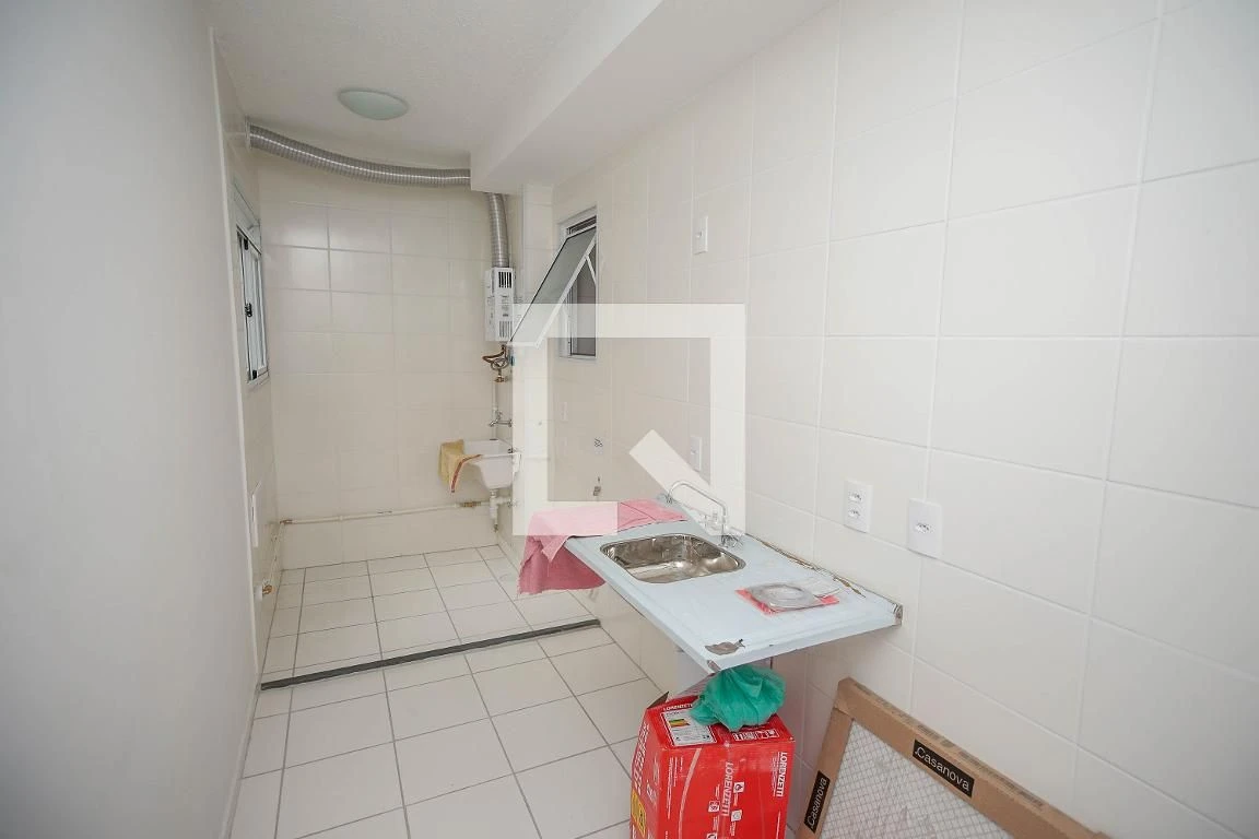 2-bedroom apartment with laundry area and 1 parking spot — photo 14