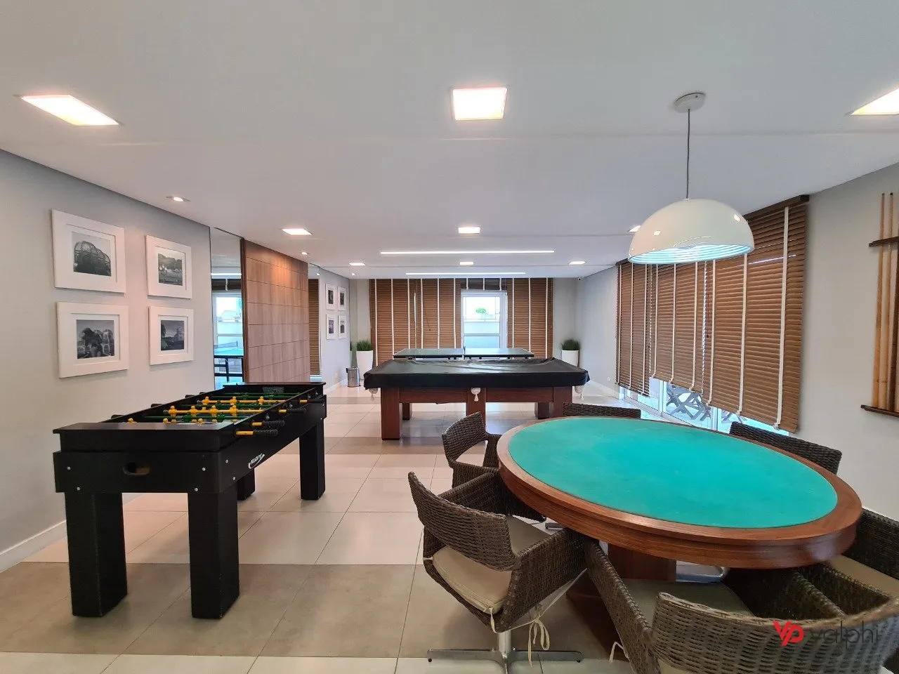 Furnished 2-bedroom apartment with enclosed balcony — photo 70