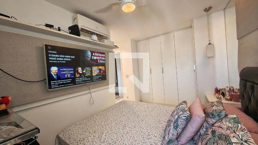 Панорамные окна и 4 спальни: квартира 200 м² — photo 33