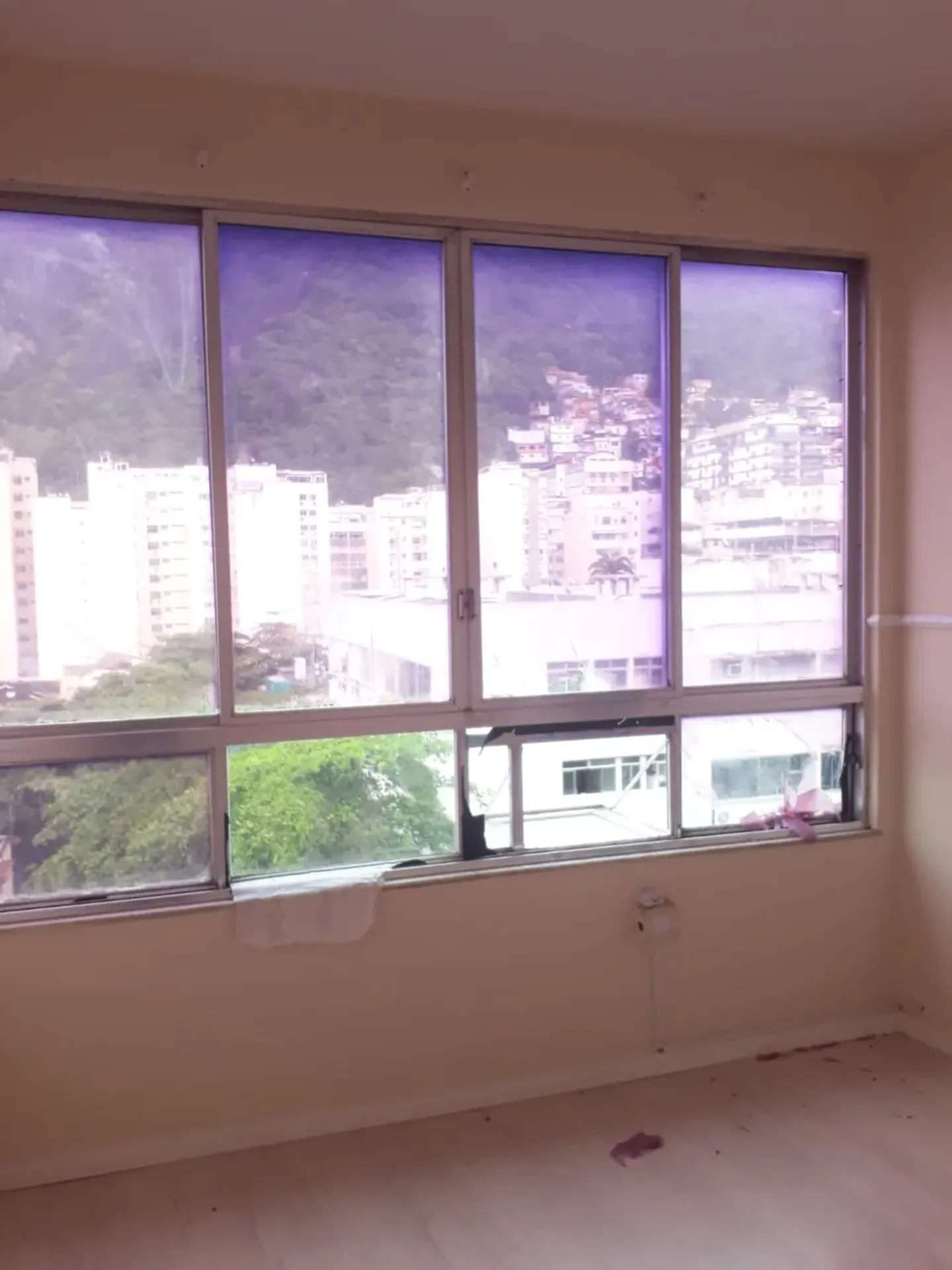 Apartment on the 9th floor with floor-to-ceiling windows — photo 13