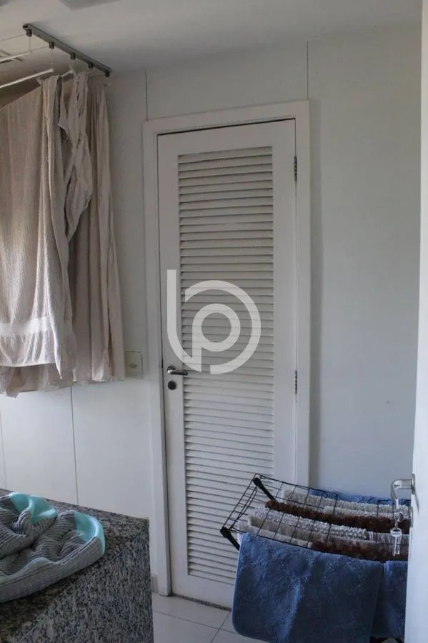 Furnished apartment with a closed kitchen and 4 bedrooms — photo 20