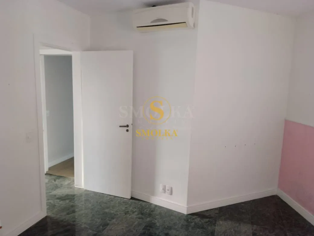 3-bedroom apartment with a water view in Florianópolis — photo 37