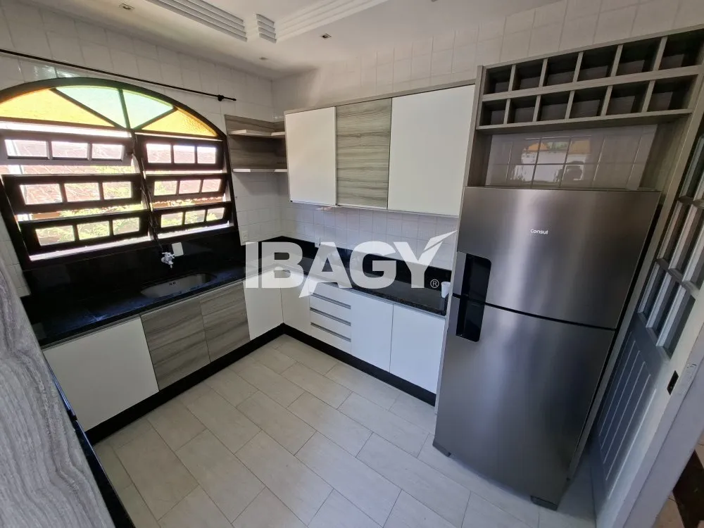Furnished house with 5 bedrooms and gas kitchen — photo 2