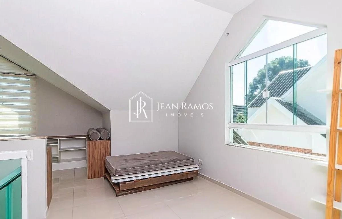 Bathtub in a 3-bedroom house, 115 m² — photo 17