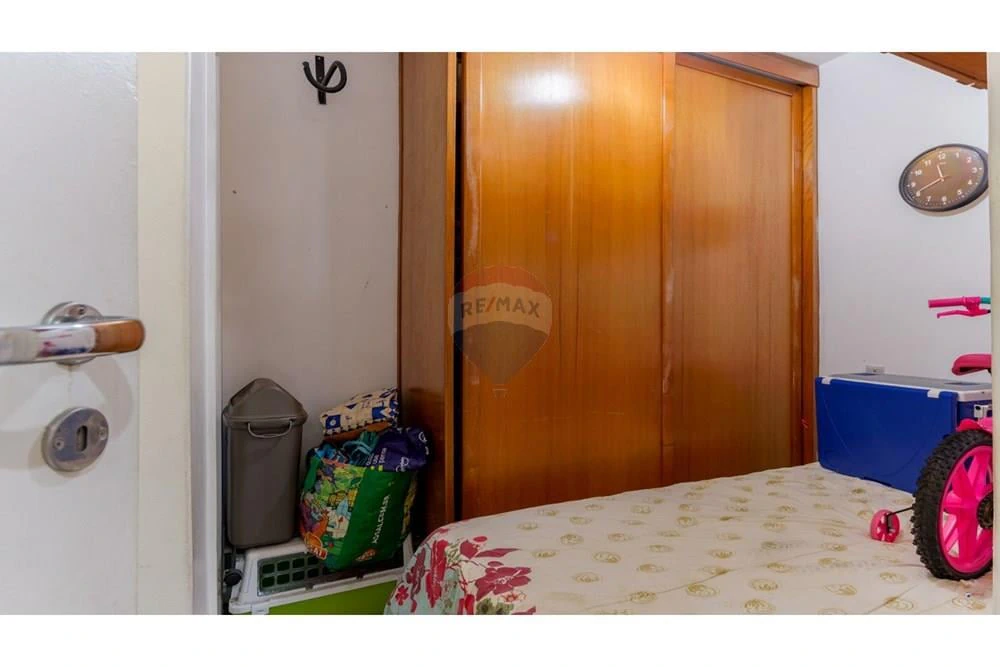 Furnished 3-bedroom apartment with a ready workspace — photo 20