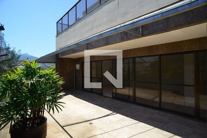Apartamento para aluguel com 3 quartos e varanda de vidro — photo 3